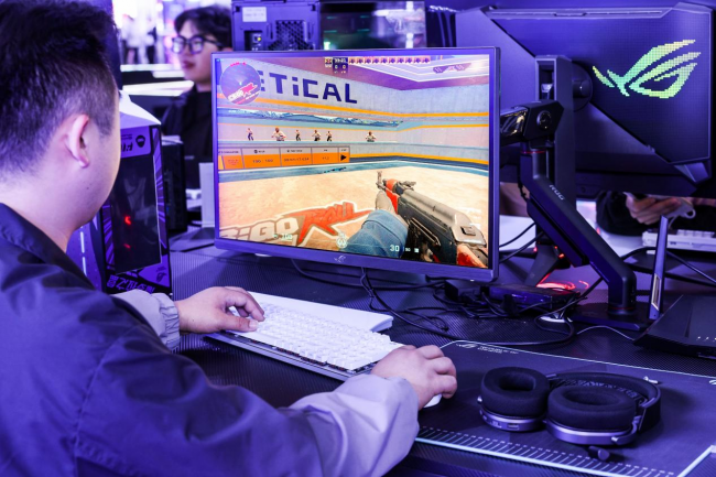 九游app：ROG召開2025新品發(fā)布會兩款新品電競顯示器榮耀登場！(圖3)