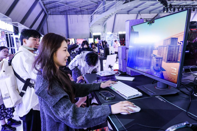 九游app：ROG召開2025新品發(fā)布會兩款新品電競顯示器榮耀登場！(圖6)