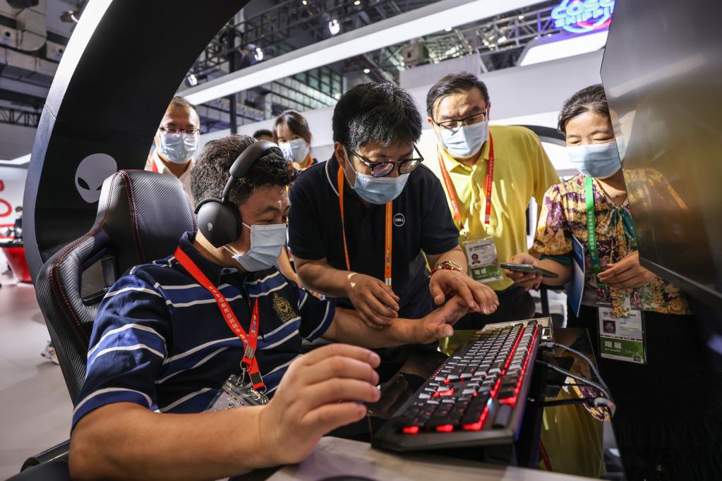 九游娛樂：人工智能在電子競技中的應(yīng)用前景pptx